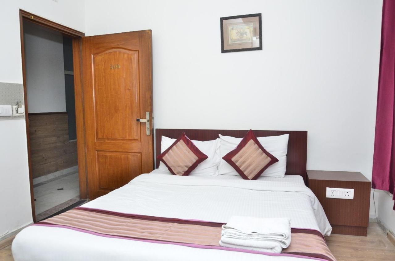 Ddr Hotel Residency Gurgaon Exterior foto